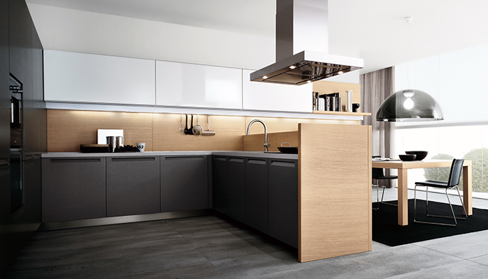 oshxonada Aspiratör Вытяжка на кухне