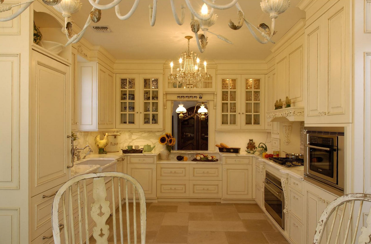 Планування П в кухні класичного стилю