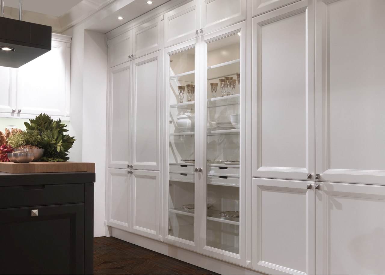 Built-in cupboards in the kitchen