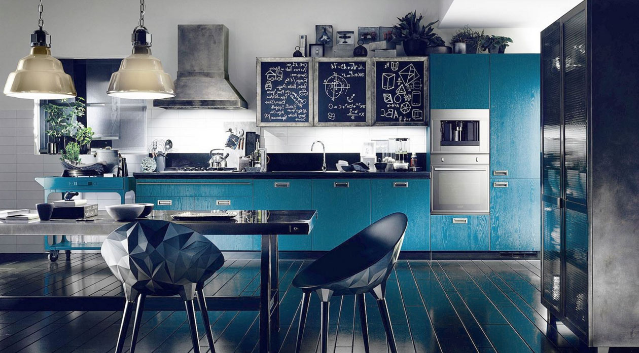 oshxonada qizg'in va qora ranglar