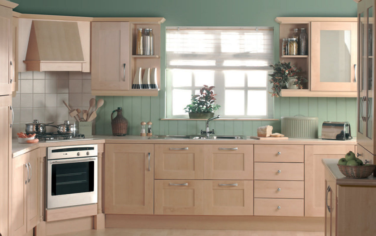 Адрамантаваная кухня па ўласным праекце