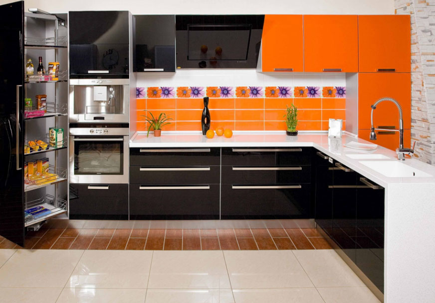 кухня з вбудованої меблями