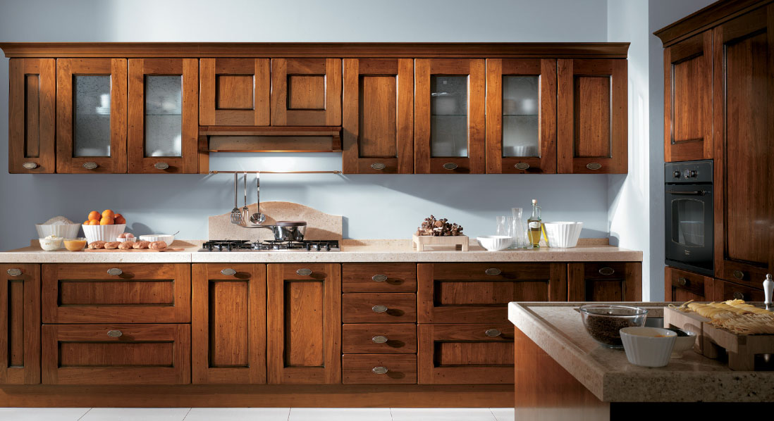 фасади для кухні з дерева