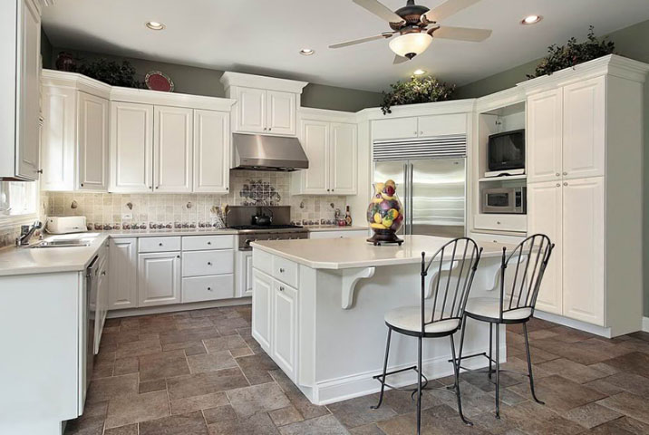 Дизайн белой кухни