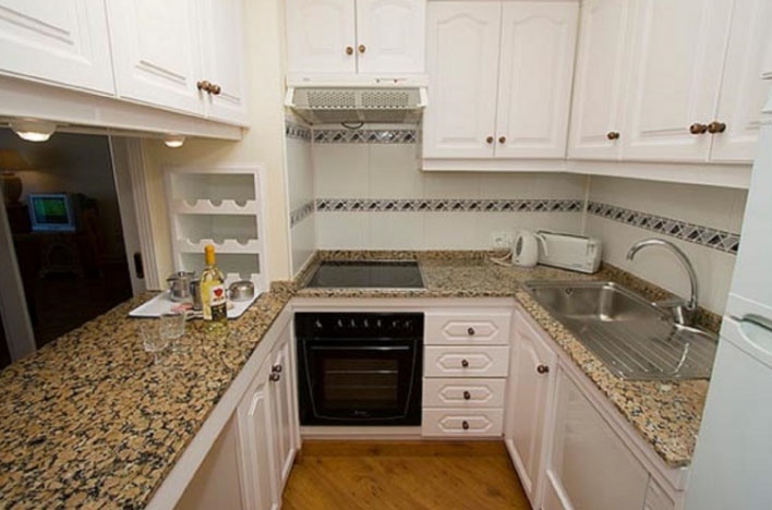 small U shaped kitchen