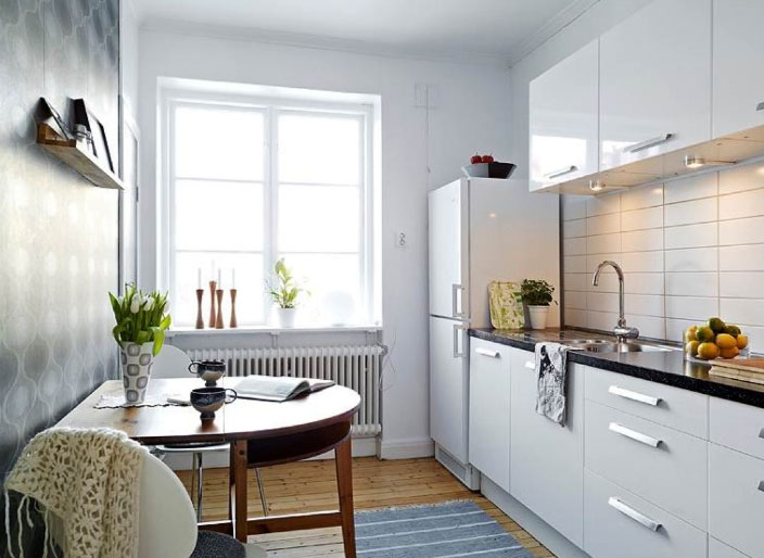 маленькая уютная кухня