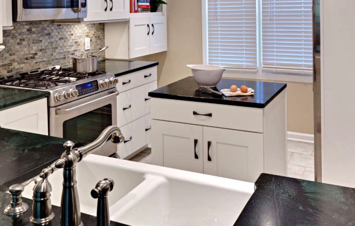 практичная маленькая кухня