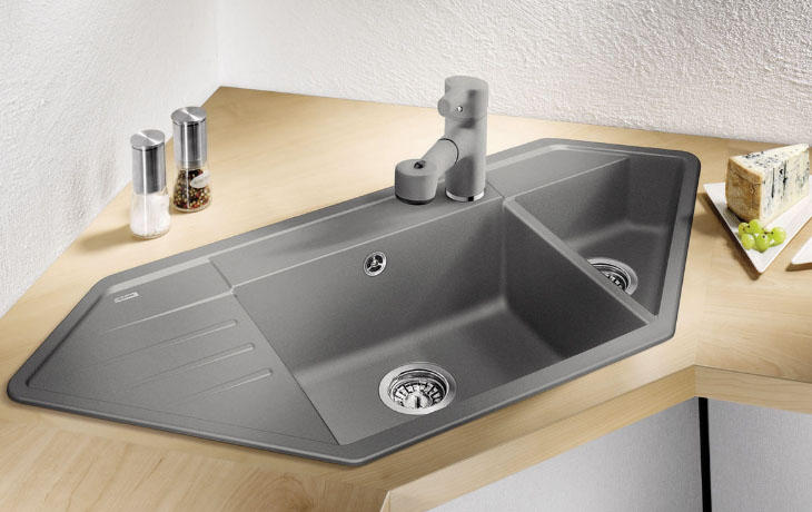 кутняя ракавіна з тумбай для кухні