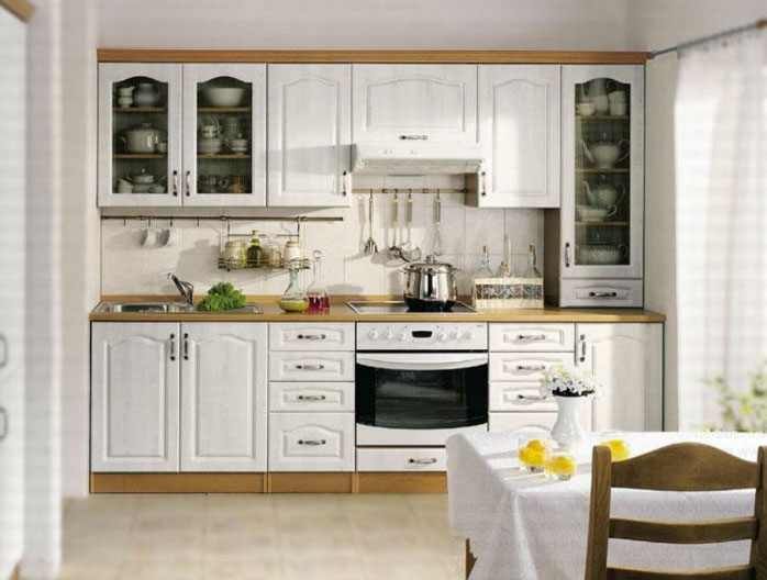 інтэр'ер малагабарытнай кухні ў хрушчоўцы