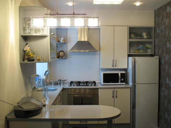 компактна кухня