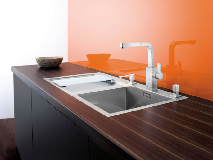 мыйка убудаваная ў гарнітур