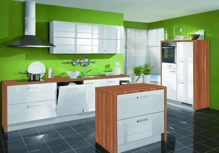 стильная кухня с зеленым цветом