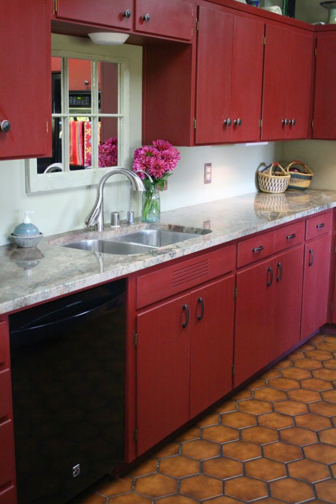 d893bffd7581c9b249435705e148665b--kitchen-cabinet-redo-chalk